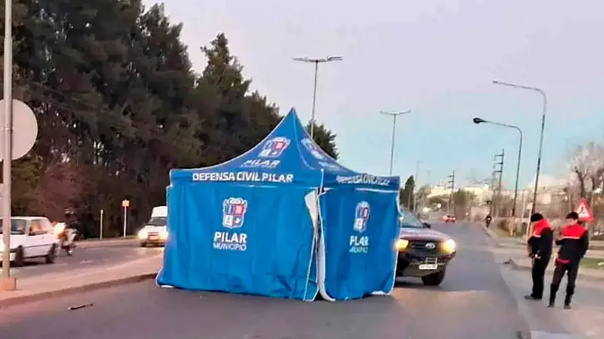 En el lugar se desplegó un operativo con Policías y servicios de salud. (Foto Diario Resumen)