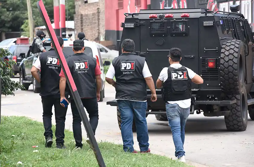 Ocho allanamientos en las «zonas calientes»