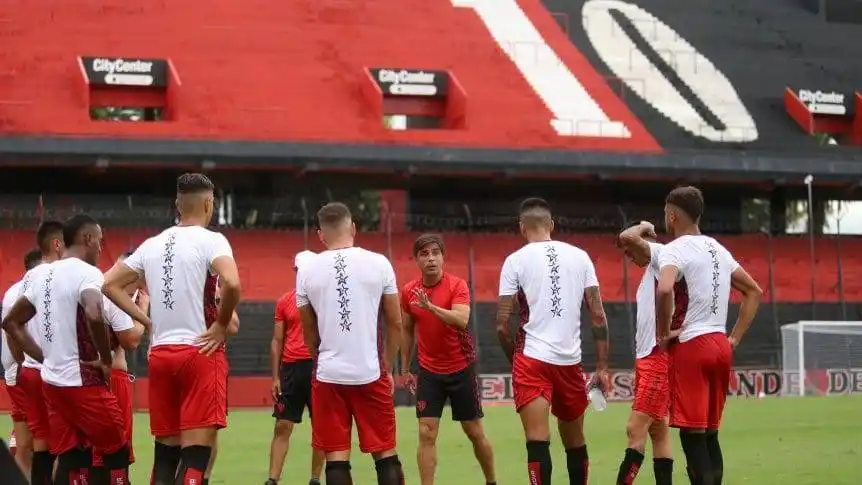 Sanguinetti define el equipo para visitar a Argentinos