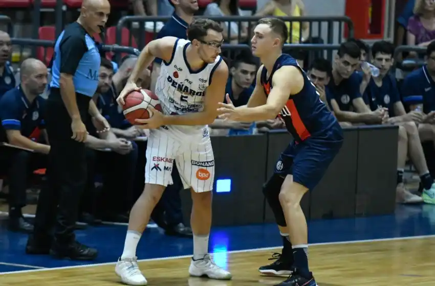 Peñarol no tuvo piedad y liquidó al cuervo