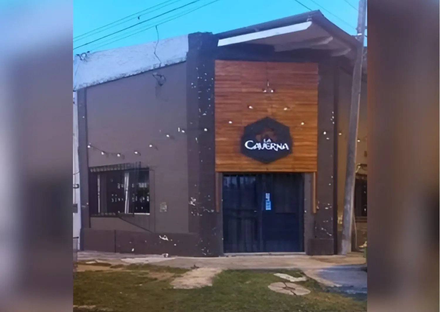 El negocio de bebidas La Caverna, ubicado en Rivadavia 1400.