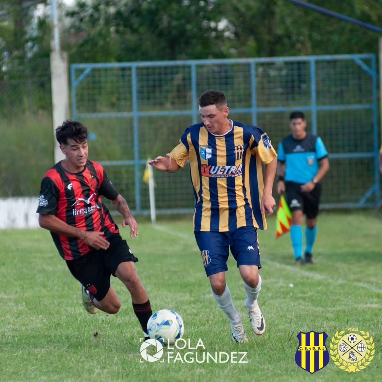 Quienes gustan de los partidos emocionantes, jugados a todo o nada, con mucha convocatoria de público tendrán el domingo la gran posibilidad de presenciar el choque futbolísticol en el partido revancha en el marco de los Octavos de Final de la Copa Entre Ríos, de Gualeguay Central y San José. El partido dará comienzo a las 17,00 en el estadio Enrique "Quique" Da Dalt.