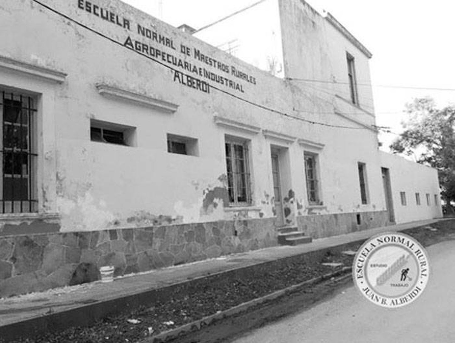 MANUEL ANTEQUEDA Y LAS ESCUELAS  �SALBERDI⬝