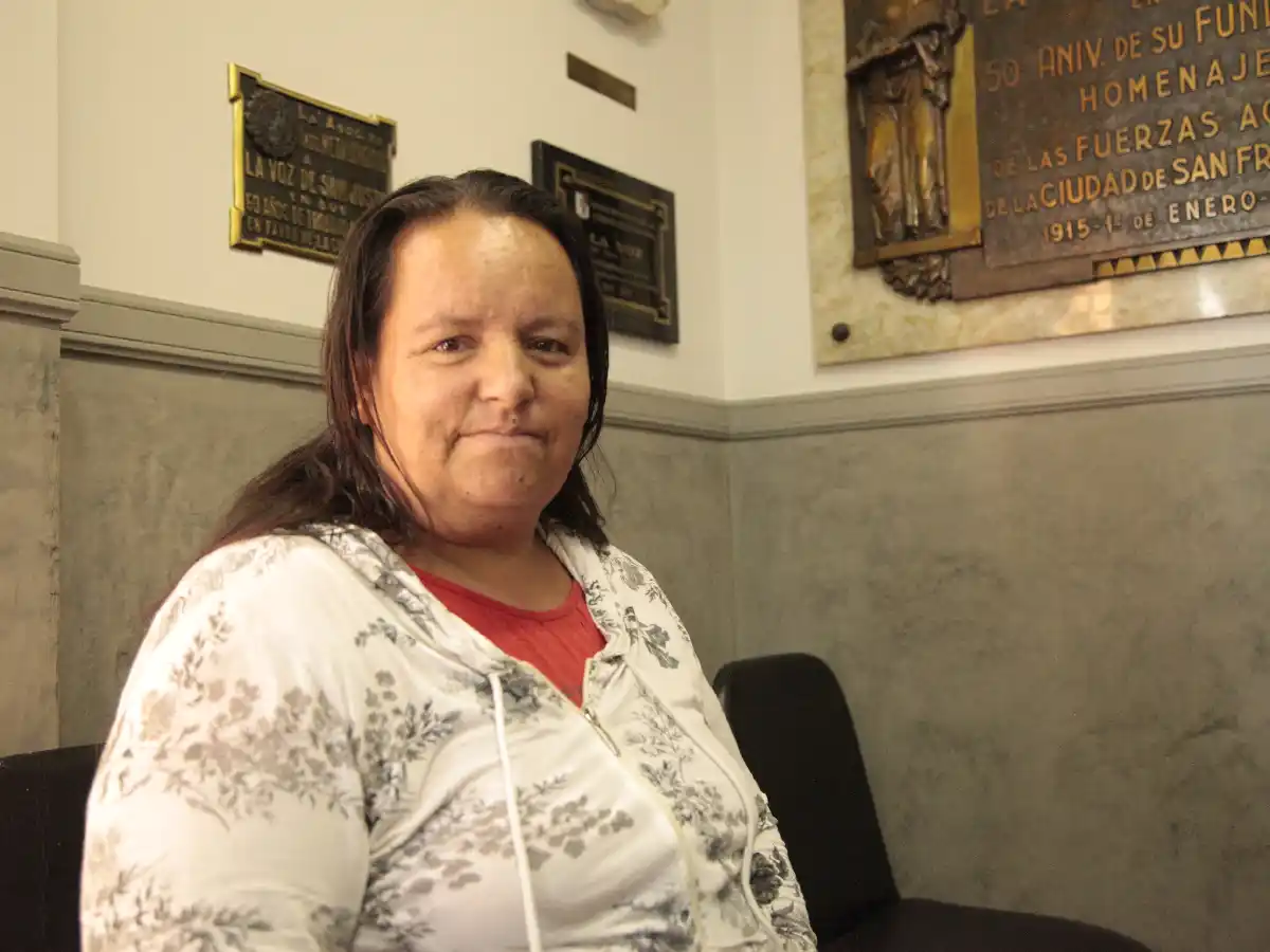 Su esposo sufre ELA y  pide ayuda para conseguir una silla de ruedas