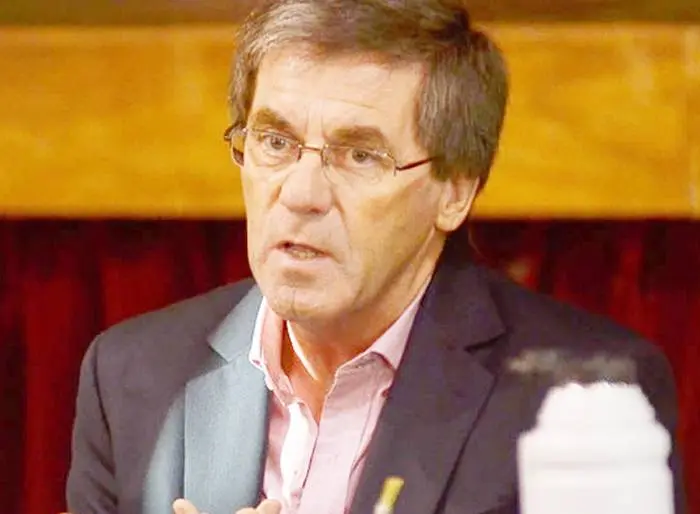 Ballay: �SEvaluamos convocar a los gremios para discutir  el tema salarial⬝