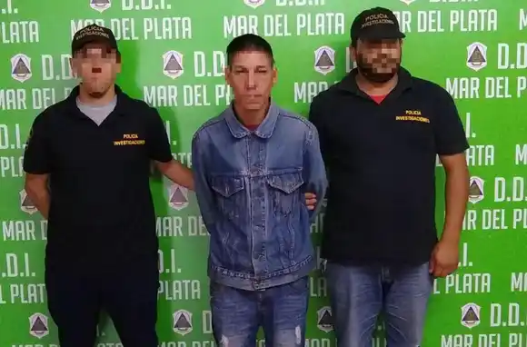 Atraparon al ladrón que fue corrido a botellazos
