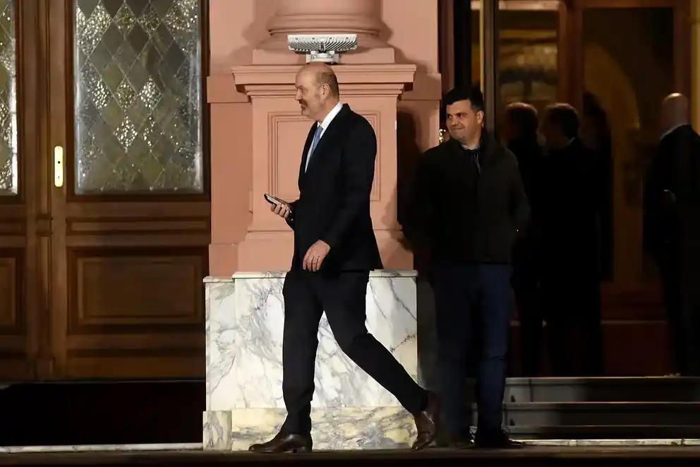 El Gobierno creará un portal digital para que los ciudadanos reporten normativas "que afecten el desarrollo económico"