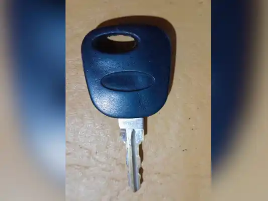 Buscan llave de auto extraviada