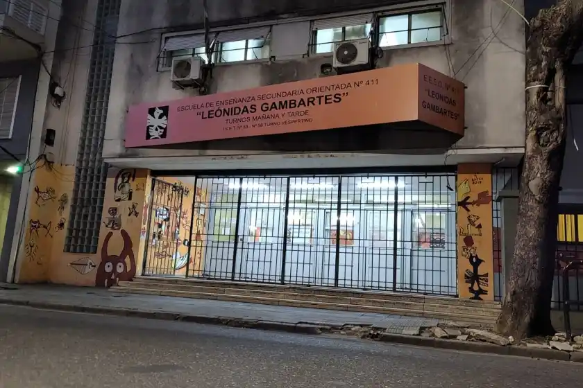 Las tres escuelas de Paraguay al 1200 retomaron las clases con custodia policial tras la amenaza