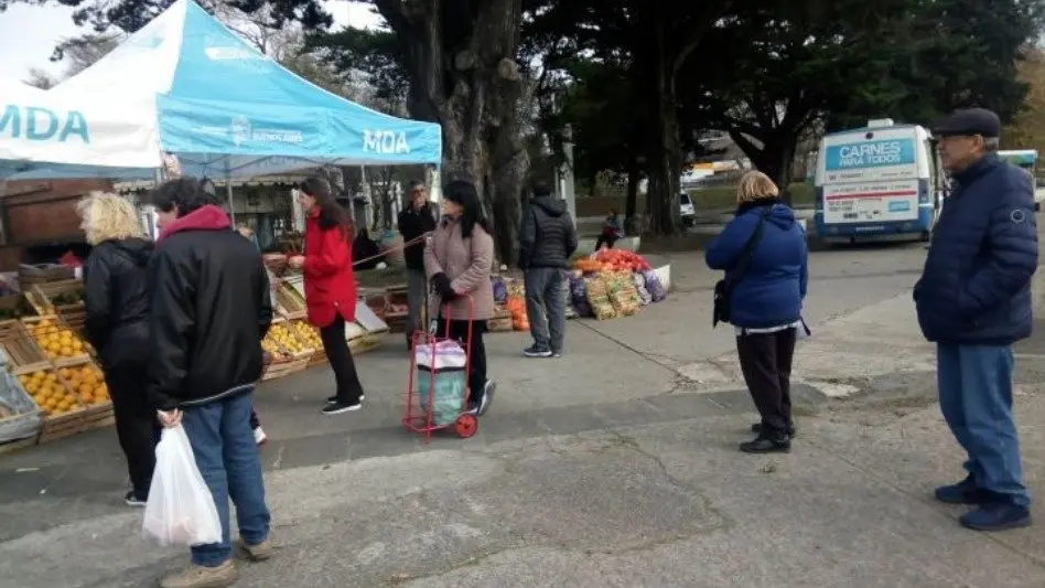  Feria del Buen Vivir: "vendemos barato entregando carne, pescado y pasta de calidad"