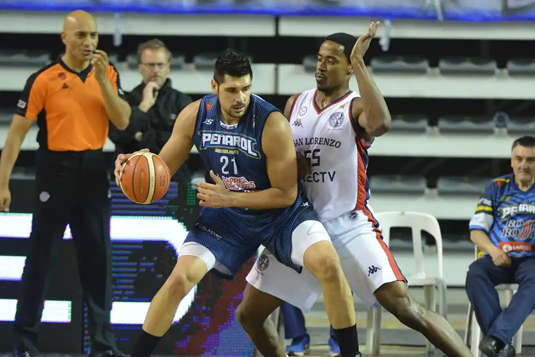 Peñarol cortó el maleficio ante San Lorenzo en un final agónico