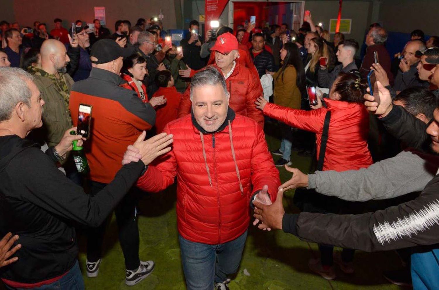 Doman llegando a la sede de Independiente.