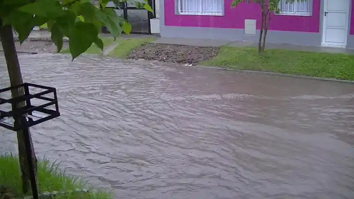 Las zonas más afectadas por el temporal aguardan por el Colector Cloacal Norte    