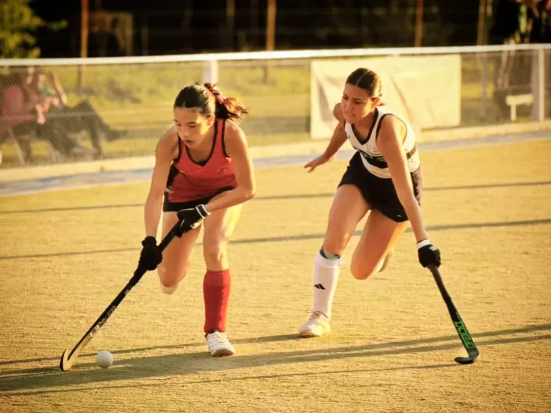 Náutico ganó un gran partido ante Miuras de Junín y disputará la final del certamen.