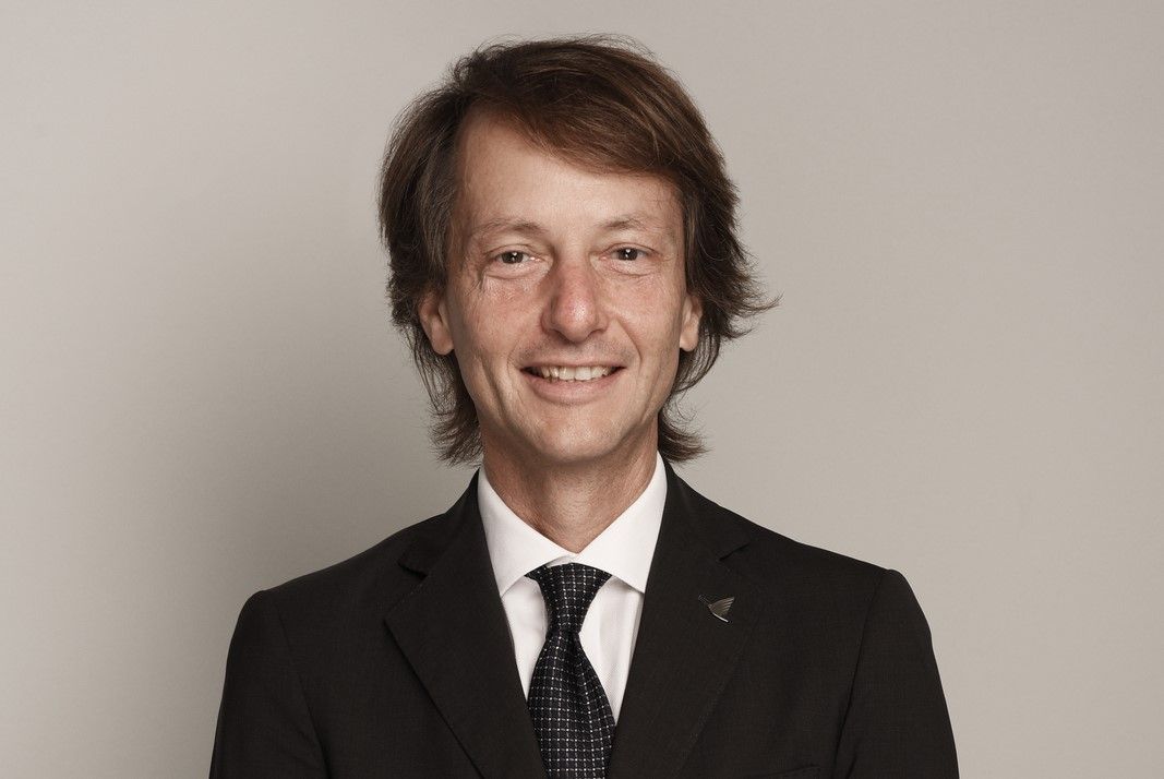 Detrás del vuelo más largo del Boeing 787-8: entrevista con el CEO de Comlux, Andrea Zanetto