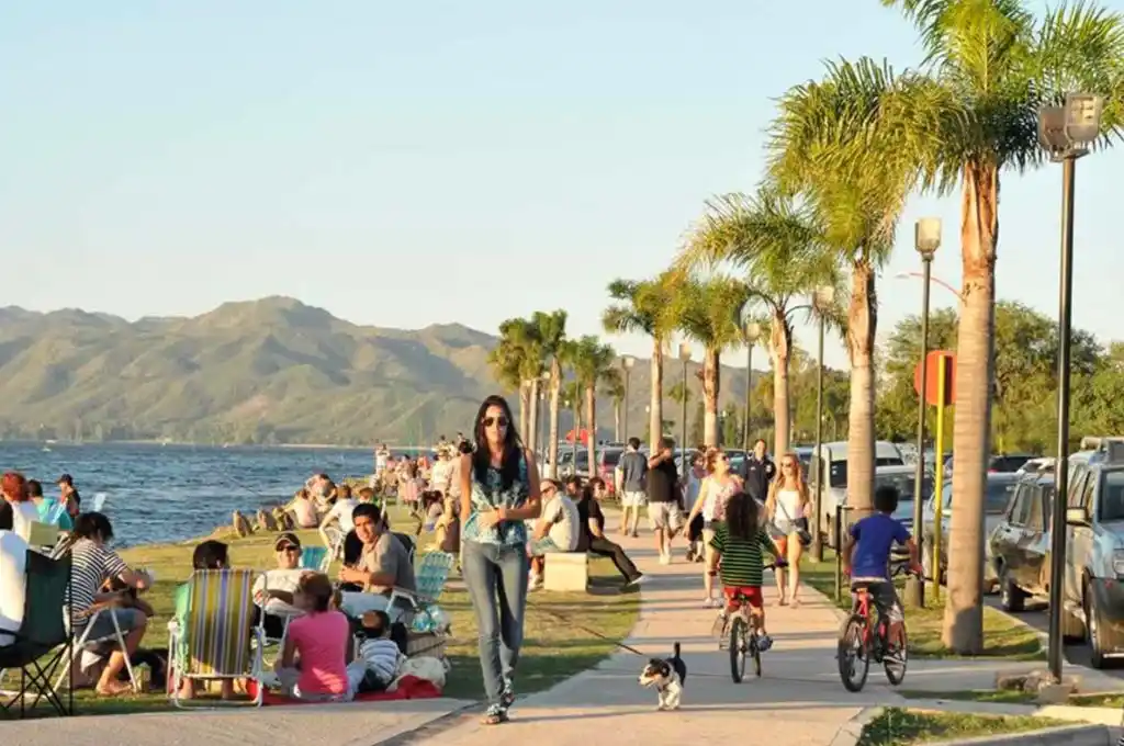 Cerca de 1,2 millones de turistas recorrieron el país en el último fin de semana largo del año