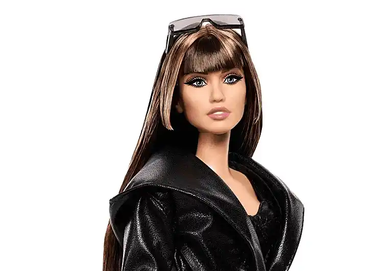 Miley Cyrus ya tiene su propia Barbie - 7