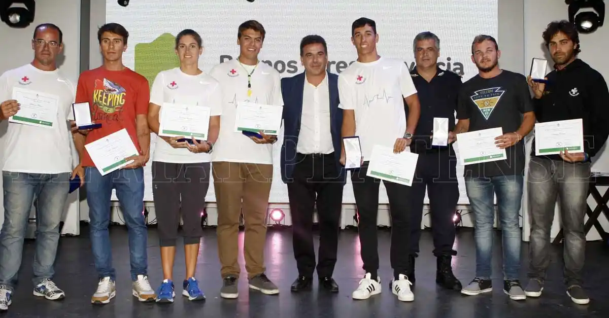 Ritondo distinguió a los guardavidas de Monte Hermoso en Espacio Clarín