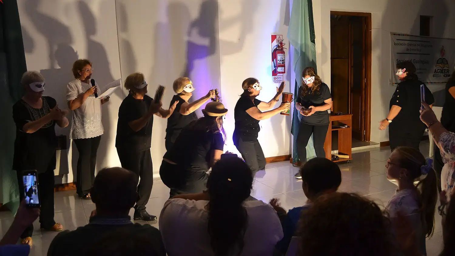 AGMER realizó la muestra anual de talleres con gran participación del sector pasivo