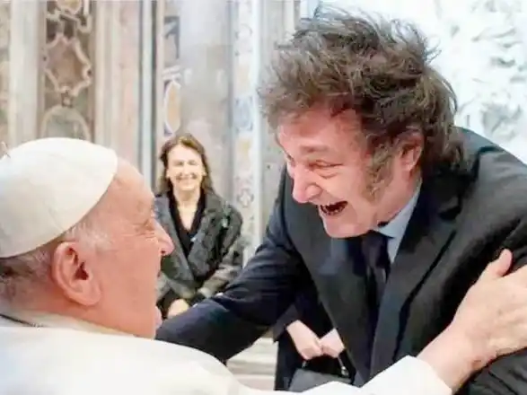 El presidente Javier Milei viajará a Roma para participar en el funeral del papa Francisco