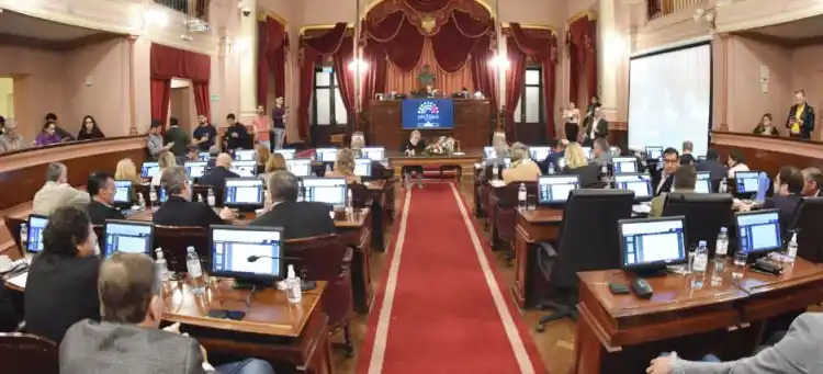 Sesionó la Cámara de Diputados