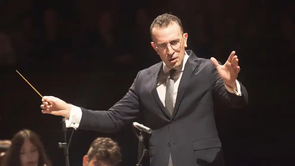 La función estuvo bajo la dirección del maestro Juan Miceli.