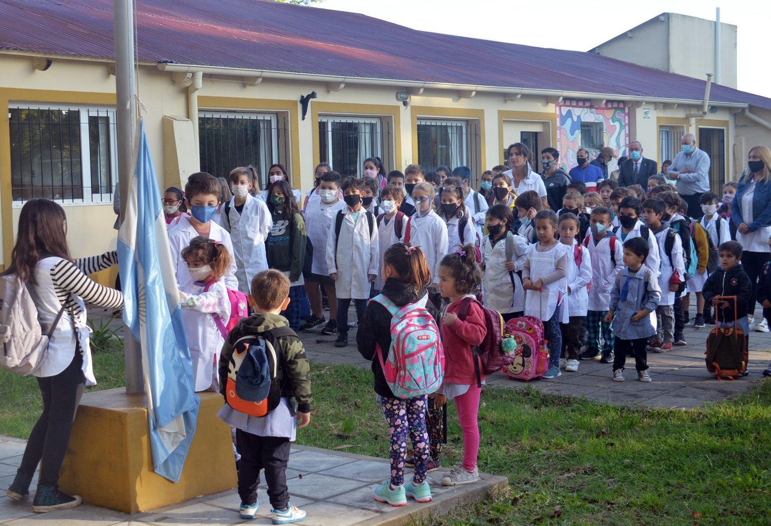 Provincia evalúa sacar los barbijos de las aulas si no aumentan los casos de coronavirus