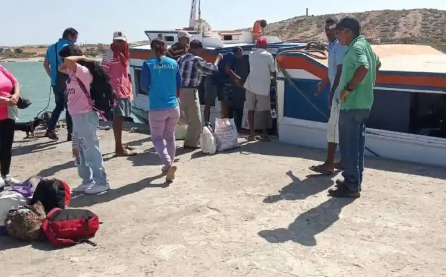 ¡NO TODOS LOS PASAJEROS SON TURISTAS! Impagable pasaje de Coche a Margarita (Detalles)