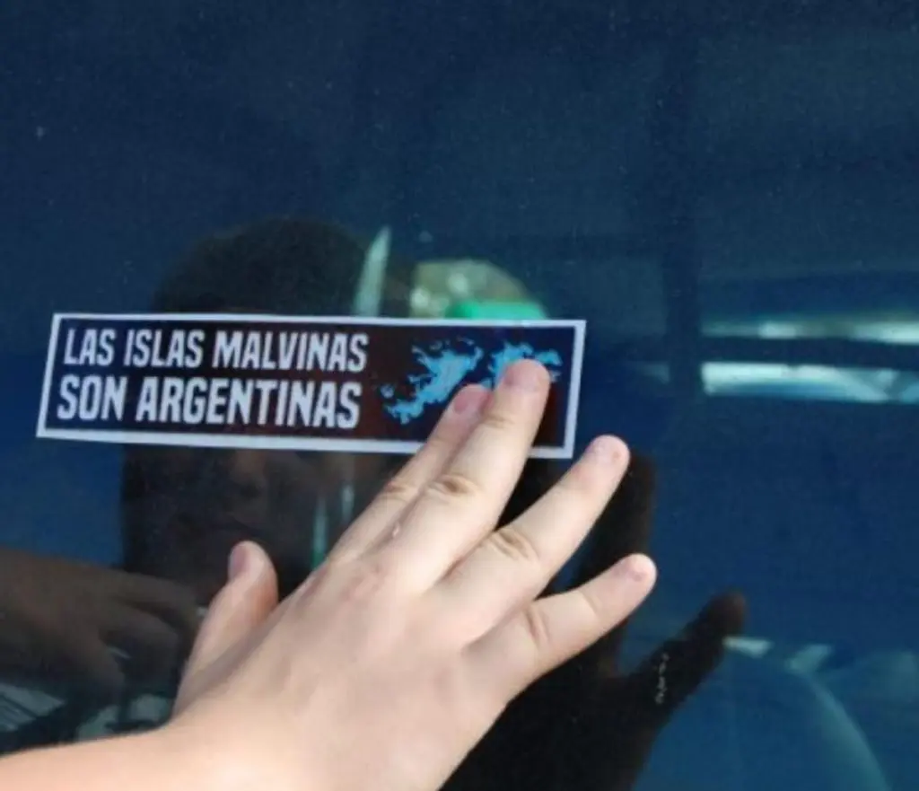 Los colectivos de Junín llevarán la leyenda “Las Islas Malvinas son argentinas”