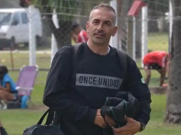 Sebastián Arias, DT del finalista Once Unidos: "Es un paso más dentro de un proceso de varios años"