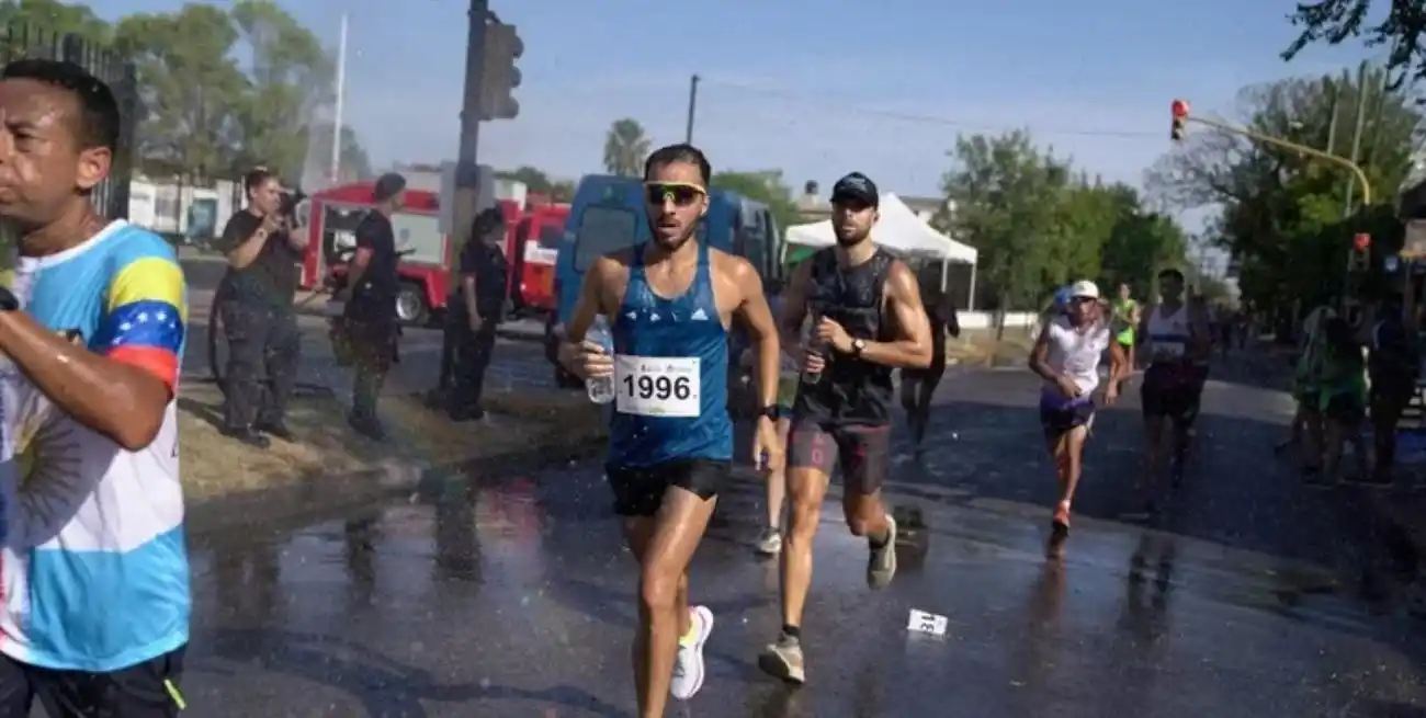 Dos hombres murieron mientras participaban en competencias deportivas en medio del calor agobiante