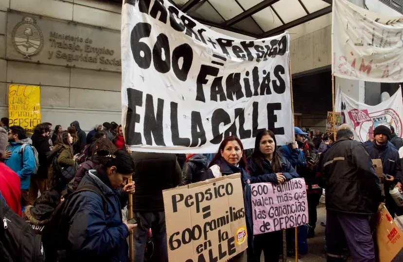 Trabajadores de la empresa Pepsico cortaron la 9 de Julio