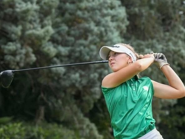 La rafaelina Lola Llodrá ganó en su categoría en al Copd Santa Fe de golf.Foto:Todo a Pulmón