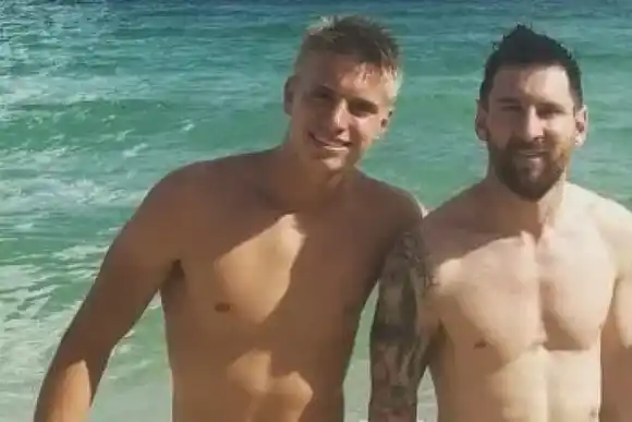 Messi descansa en Bahamas