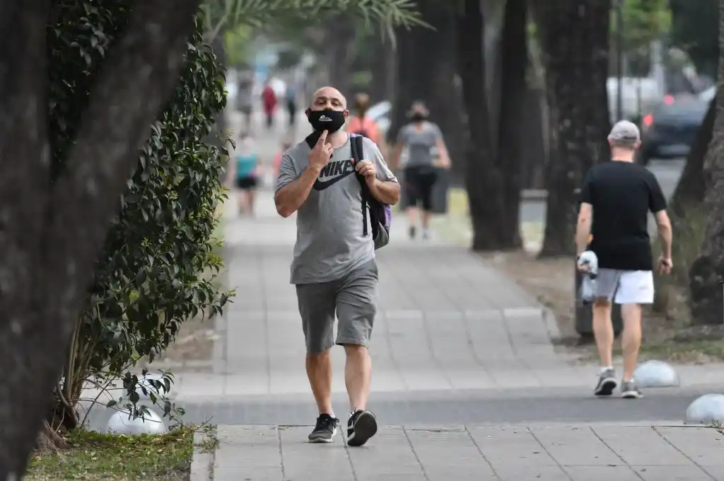 Covid: 1.313 nuevos contagios en la provincia, 300 en la ciudad