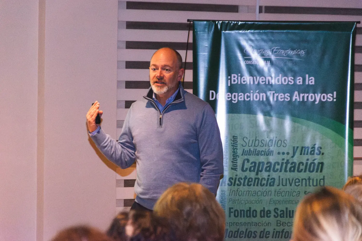 El especialista en educación brindó una charla en las instalaciones del Consejo Profesional de Ciencias Económicas este miércoles (Foto: Nahuel La Grutta)