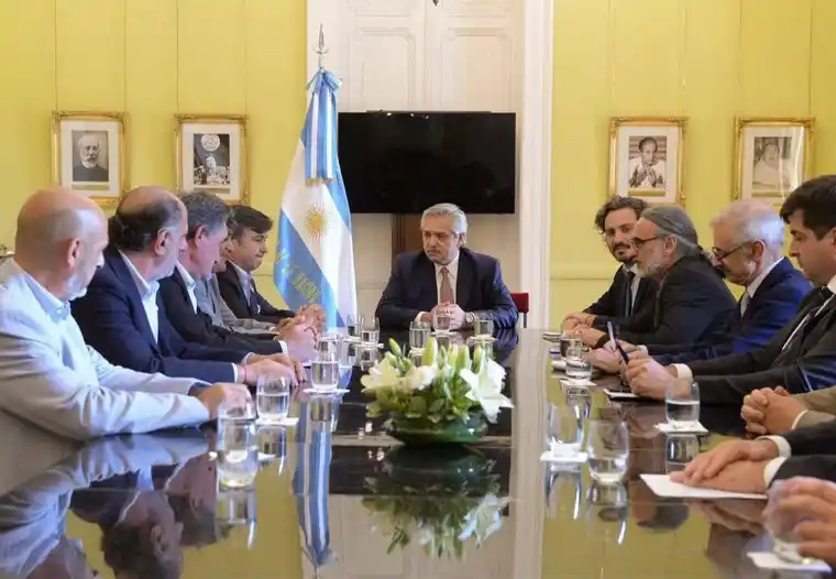 El Gobierno define hoy el monto del bono a los privados