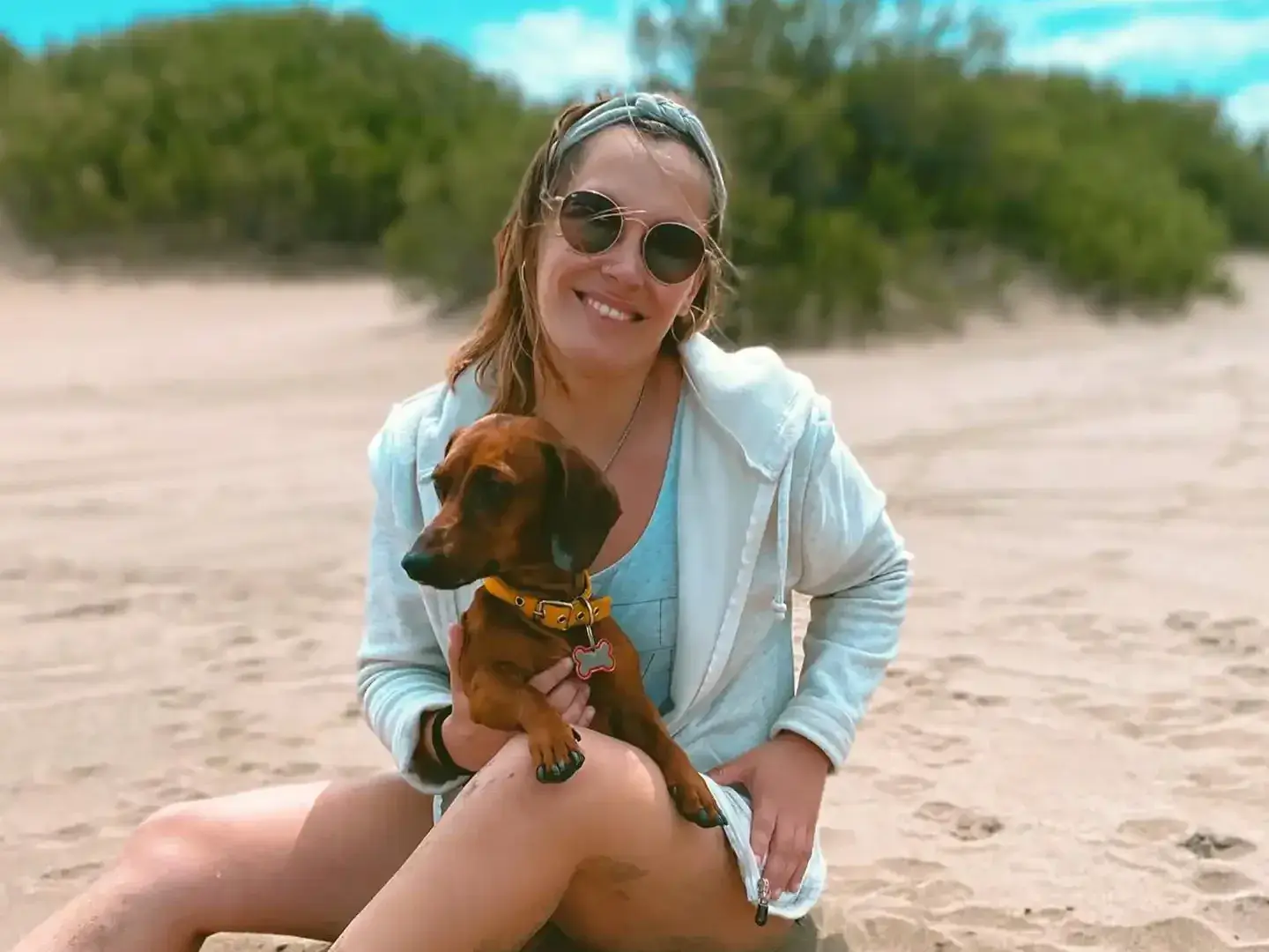 Mar del Plata: una periodista de Tres Arroyos murió al caer de un acantilado mientras intentaba sacarse una foto