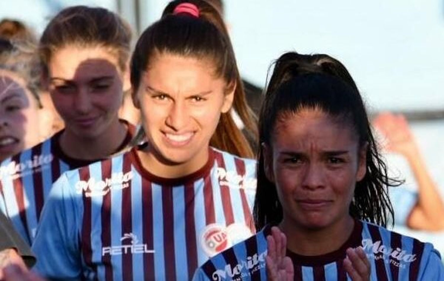 “NO SOMOS SOLAMENTE 11 EN LA CANCHA, SOMOS MILLONES”, AFIRMÓ LA ENTRERRIANA MARIANA GAITÁN