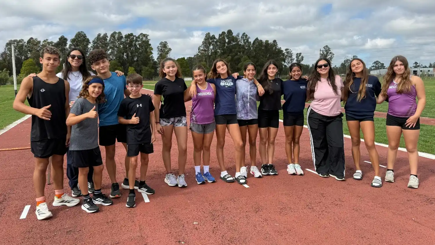 Presencia de la Escuela de Formación atlética en Lobería