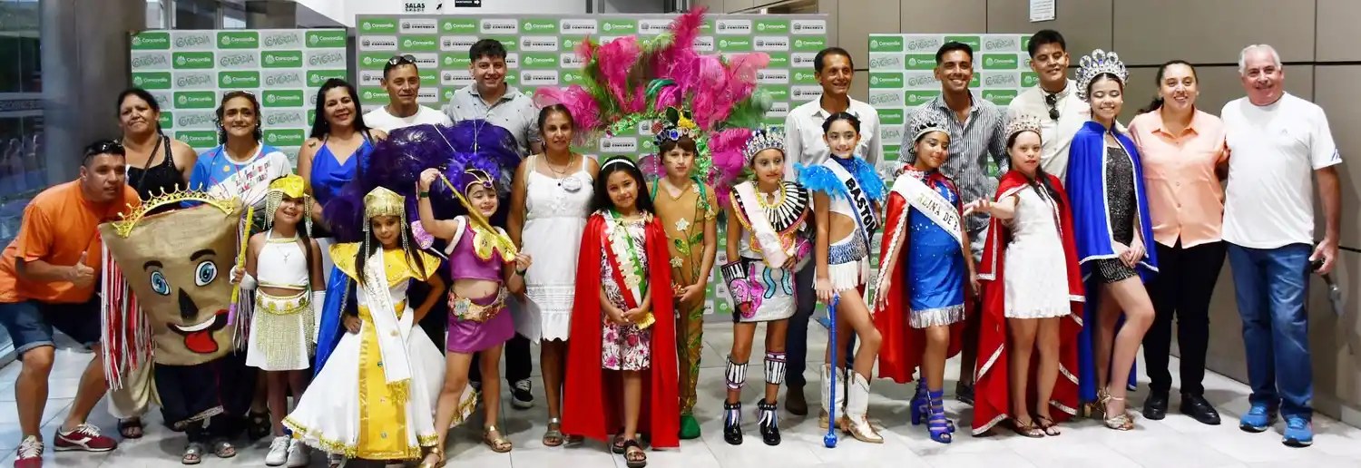Se realizó presentación del carnaval de los Pequeños Duendes
