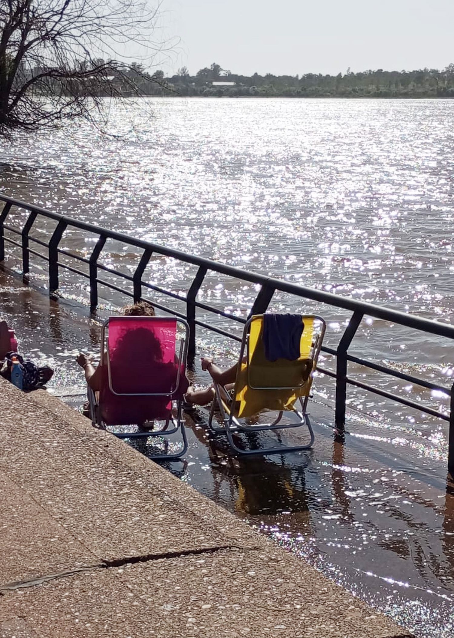 El río Uruguay superó los ocho metros frente al puerto local