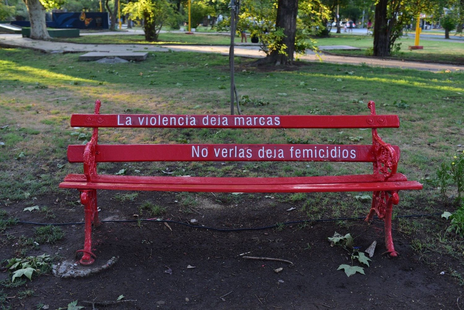 La ciudad se suma a la campaña internacional contra la violencia de género