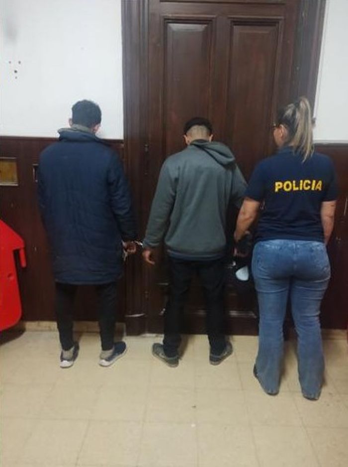 Dos jóvenes fueron aprehendidos tras robar en una vivienda en el barrio Tunitas
