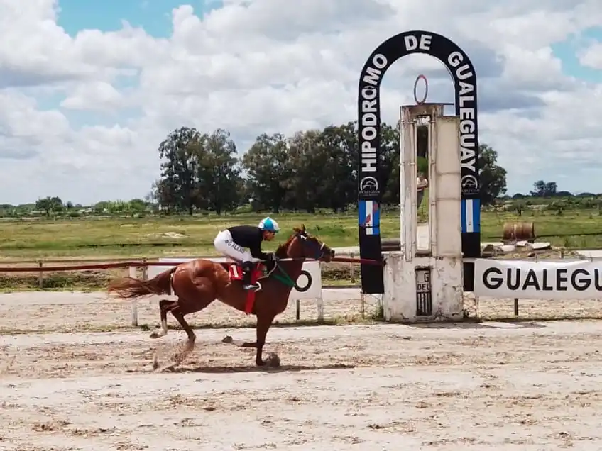 Turf: Mantecosa se impuso en el Gran Premio “Gury” Cáceres