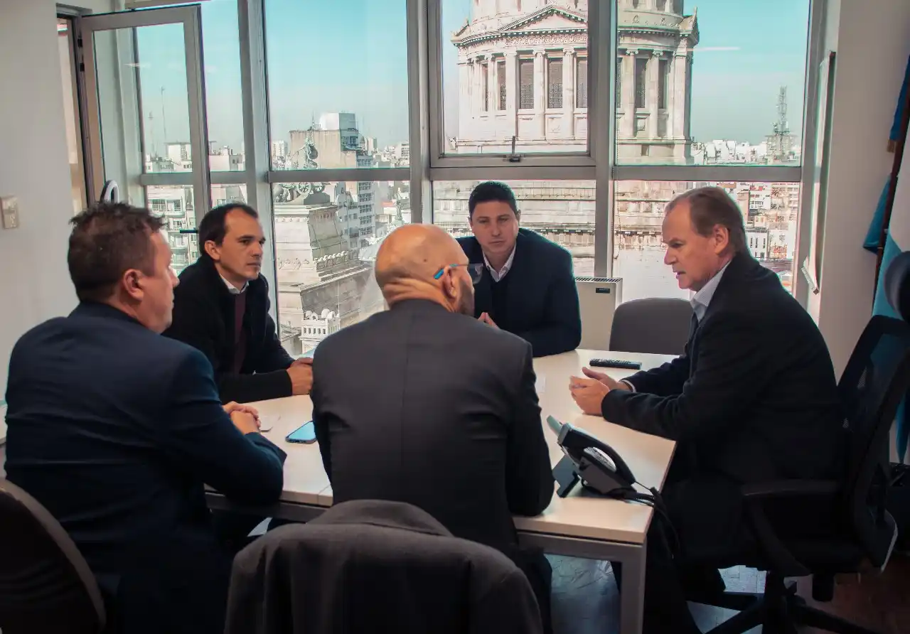 Bordet abordó la realidad provincial y nacional con intendentes del departamento Uruguay