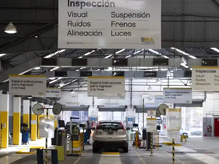 El Gobierno desregulará la VTV y permitirá controles en talleres mecánicos y concesionarios