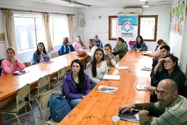 Javier Gastón: “el nuevo centro universitario brinda más oportunidades de formación a nuestros jóvenes”