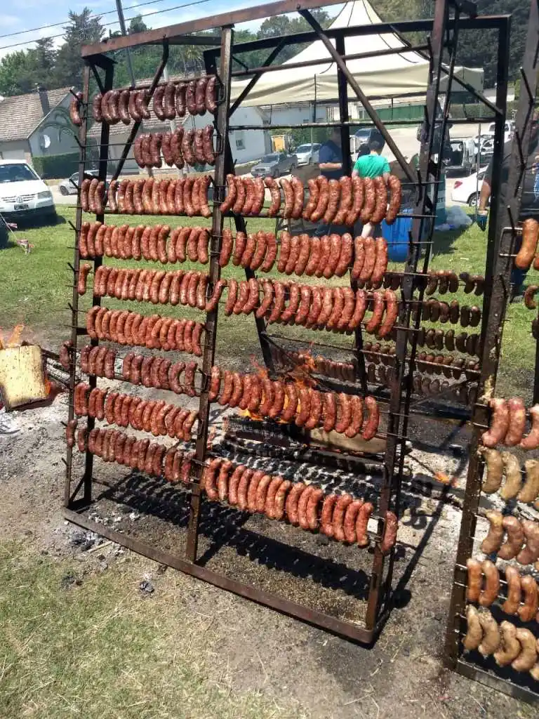 Multitudinaria Fiesta del Choripán Serrano en Sierras Bayas