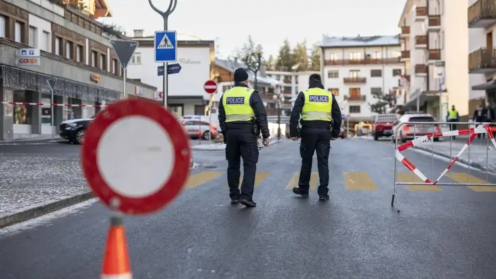 Suiza: incendio deja un saldo de decenas de víctimas